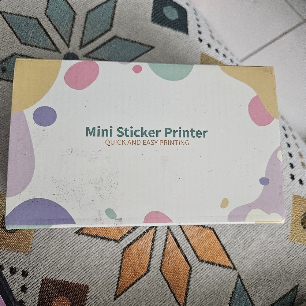Mini Bluetooth Sticker Printer - Picture 11 of 11